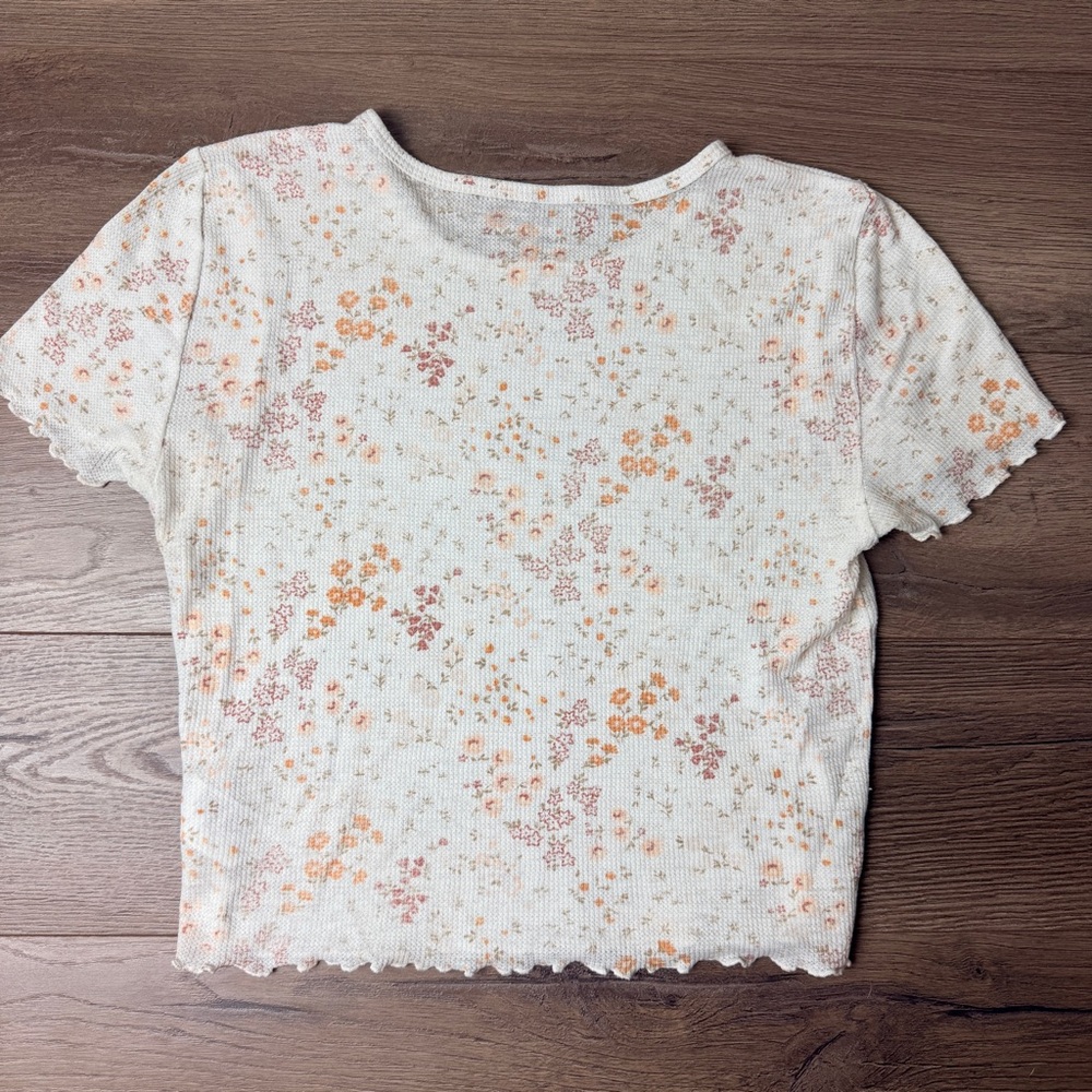 Soft & Sheer American Eagle Outfitters Cream Floral Ribbed Crop Top Baby Tee M - Picture 3 of 7
